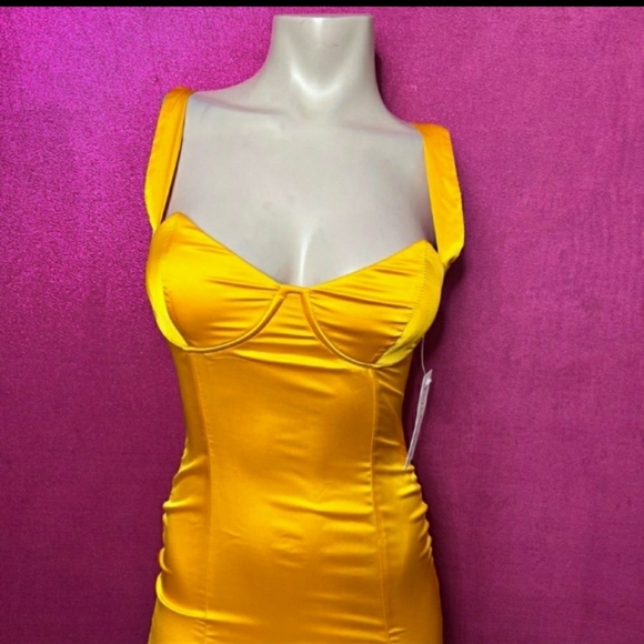 🆕Sexy Yellow Satin Silky Night Out Mini Dress  Size S - Picture 4 of 12